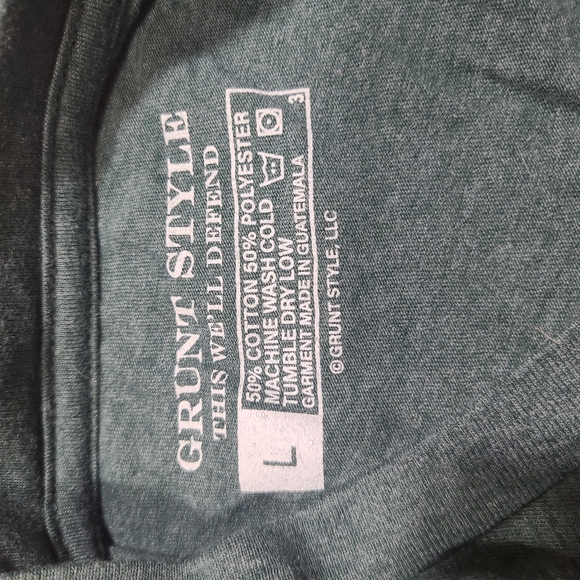 Grunt Style Candy Cane Christmas Tee Men’s Large Funny Holiday Graphic Shirt - Picture 3 of 8